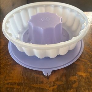 Tupperware White and Lavender Cake Mold with Lid